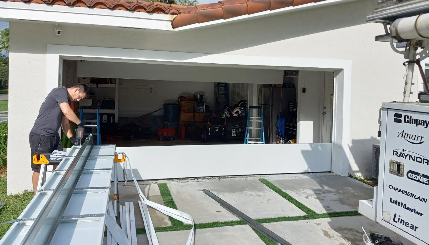 Garage Doors Replacement in Miami
