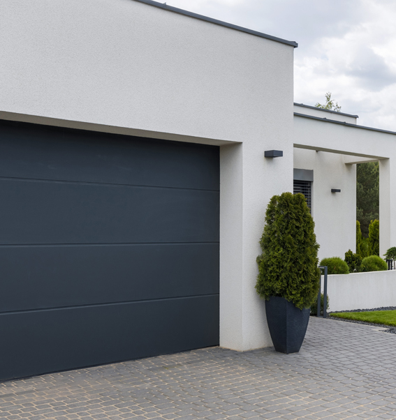 Residential and Comercial Garage Door.jpg